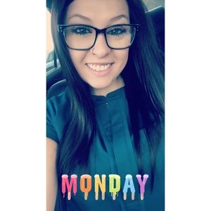 Meet your Posher, Rachel